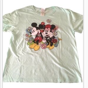 🆕 Disney Green Mickey and Minnie T-Shirt, XL, Measurements in pictures